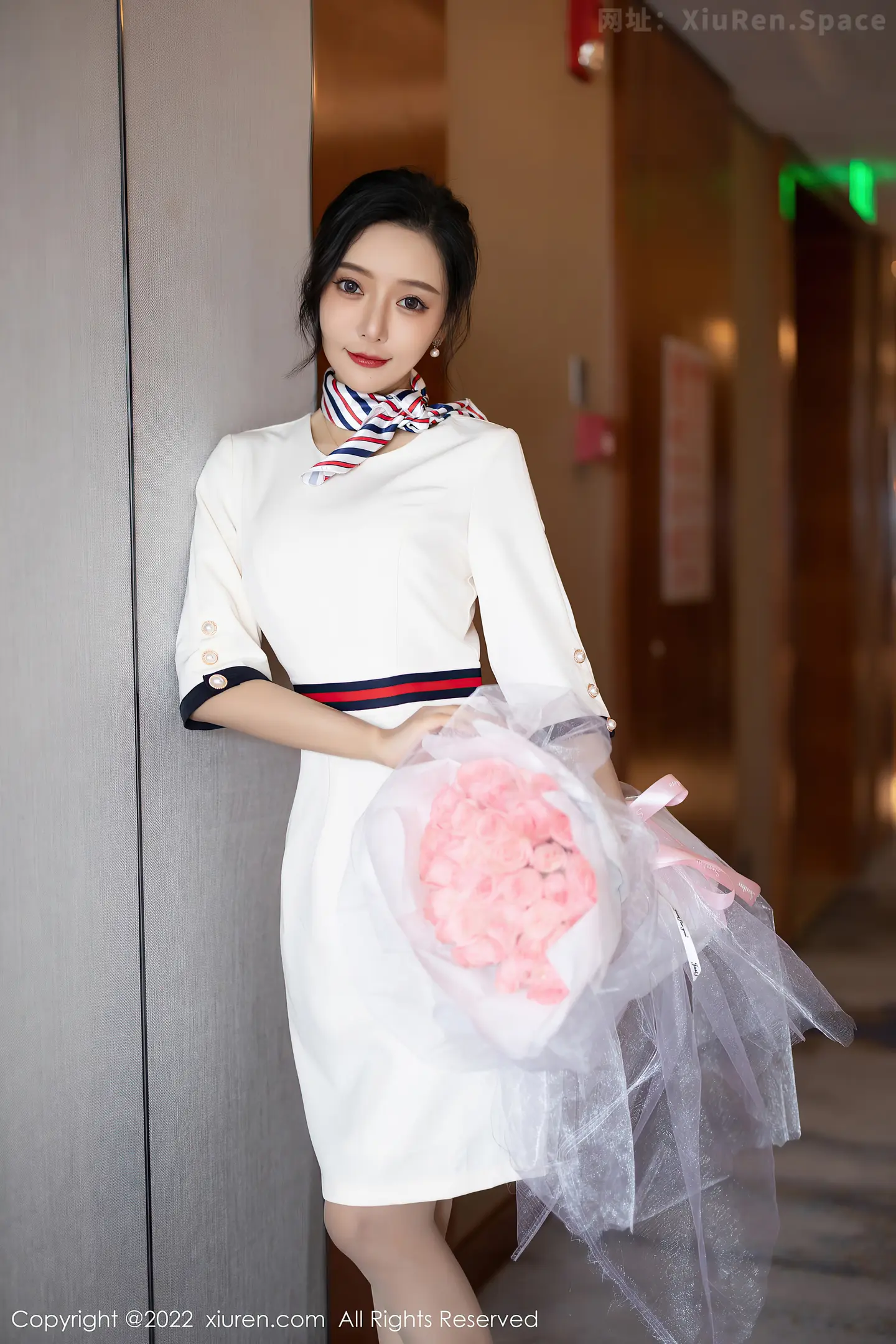 图片[4]-[XiuRen秀人网]VOL.4963 女神王馨瑶yanni白色连衣短裙露红色内衣配原色丝袜诱惑写真71P-秀人网官方网站